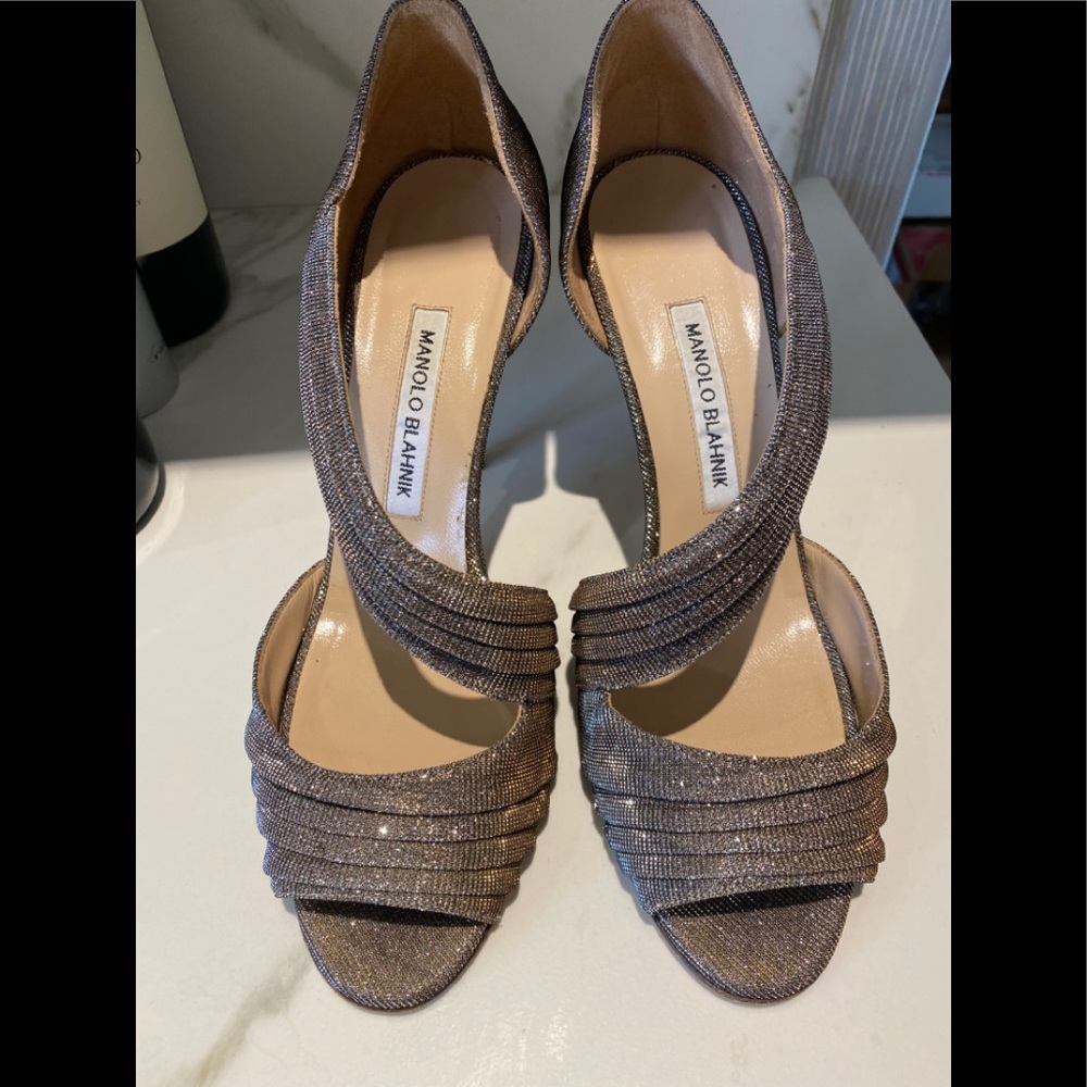 Manolo Blahnik heels hardly worn